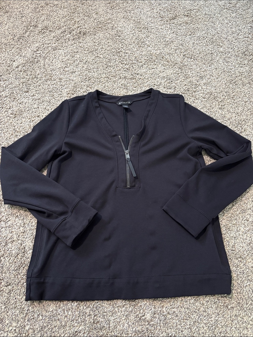 Athleta Eastbound Half Zip Sweatshirt size small